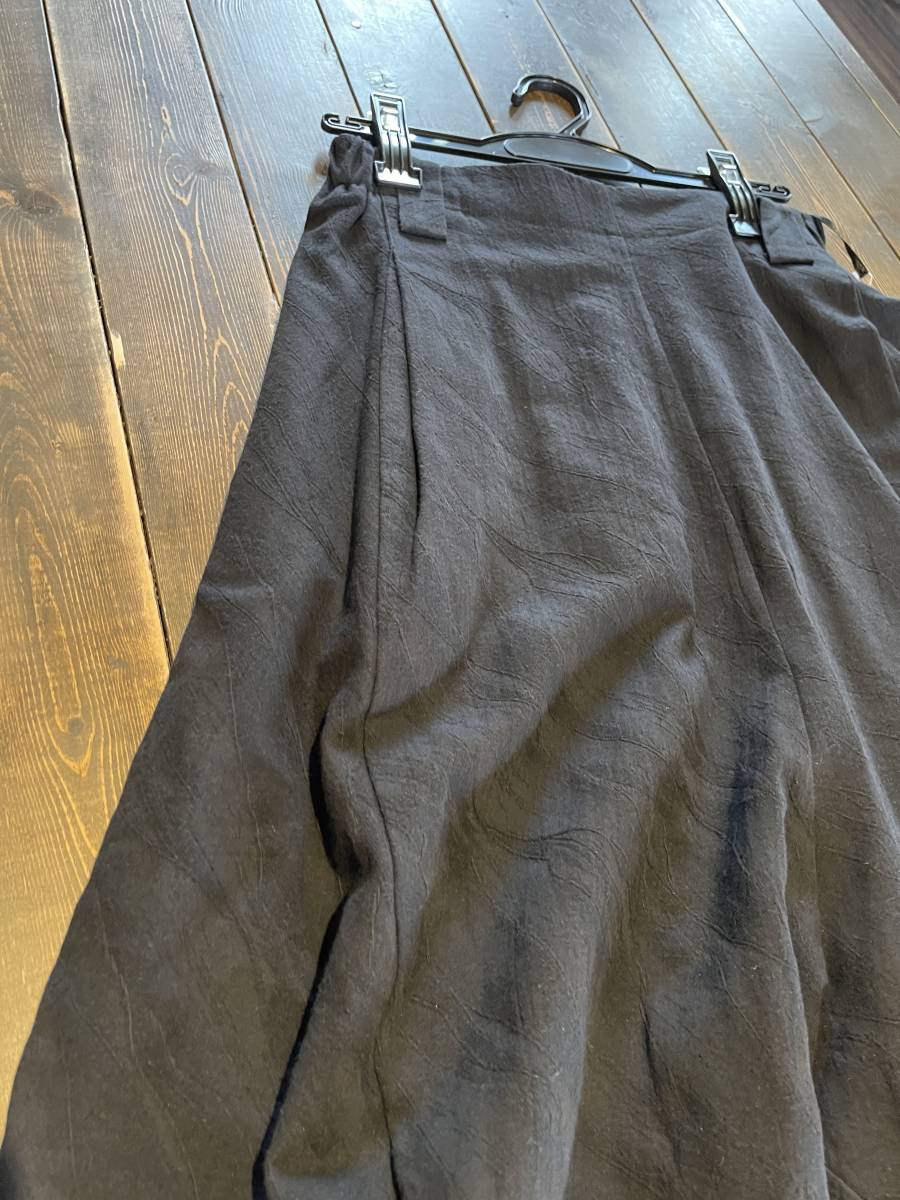 MOYURU／切り返しデザイン／サルエル風パンツ／モユル MOYURU