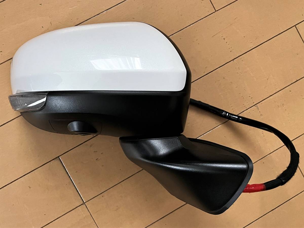 ムーヴ カスタム LA100S サイドミラー 右 ダイハツ ムーブカスタム 