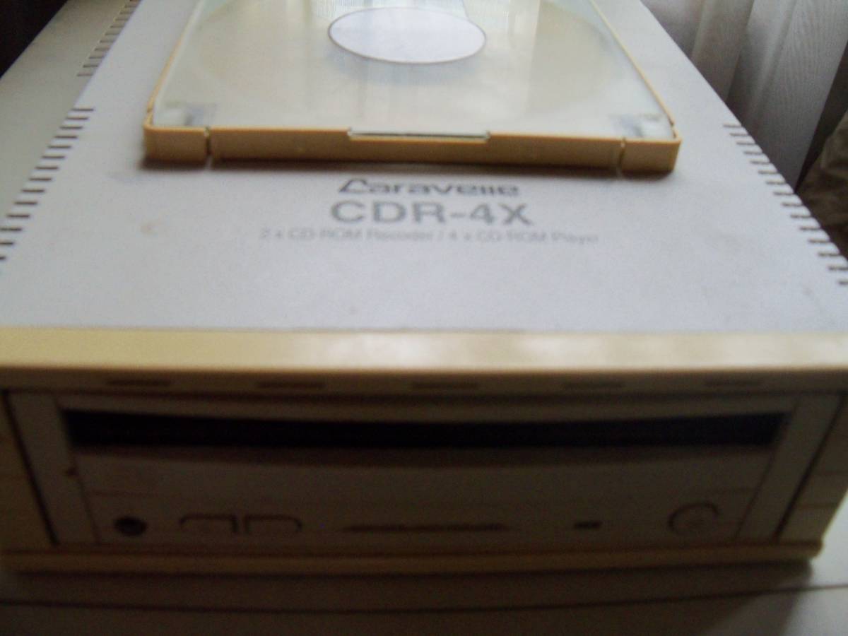【安い，人気】 Ｃａｒａｖｅｌｌｅ ＣＤR-4Ｘ ジャンク RＩＣＯＨ RO－1420C搭載(外付けCD-R/RWドライブ)｜売買されたオークション情報、yahooの商品情報をアーカイブ公開 - オークファン 外付けCD-R/RWドライブ