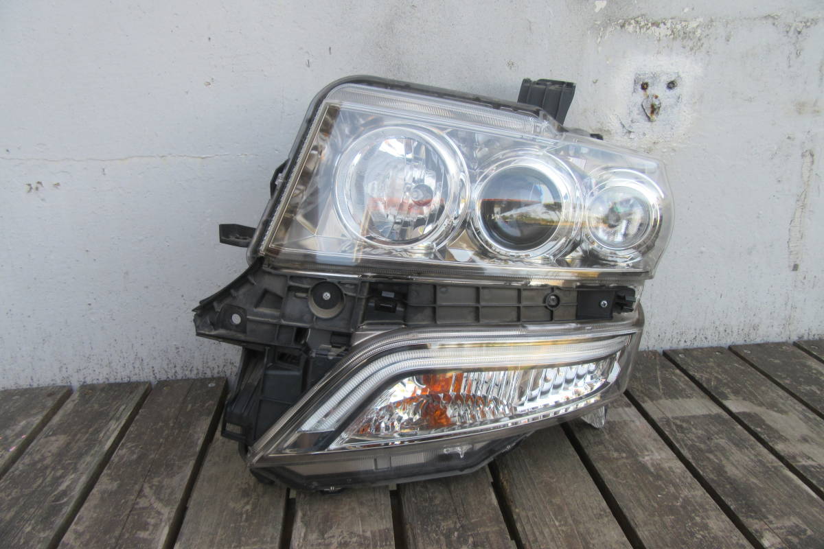 N-BOXカスタム　JF1　左ヘッドライト　　　230316L10