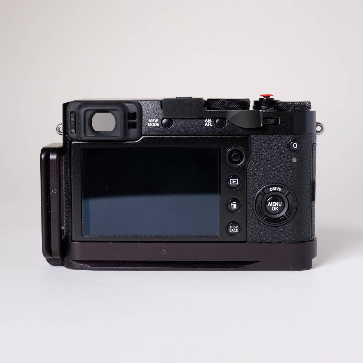 中古】富士フイルム FUJIFILM X100F(ブラック)・アクセサリー多数付 