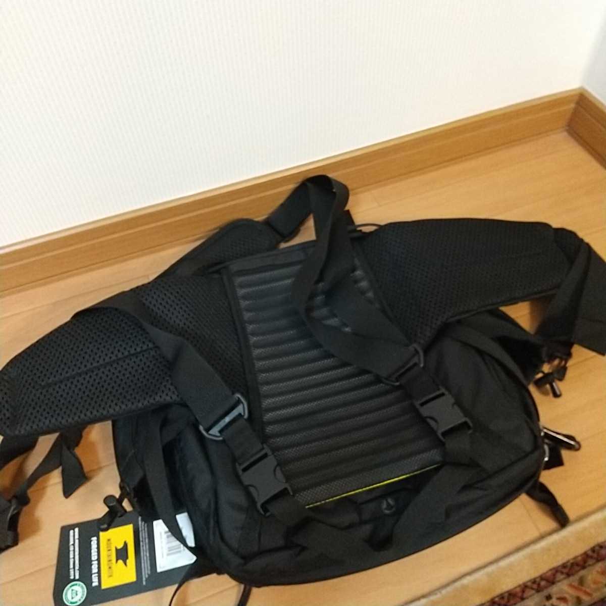 MOUNTAINSMITH マウンテンスミス デイ DAY Heritage Black 13L 【公式