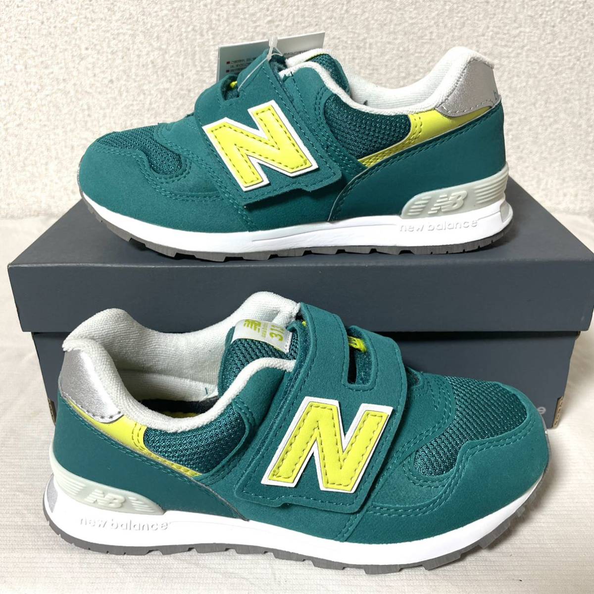 未使用】NEW BALANCE PO313GN にゅニューバランス スニーカー キッズ