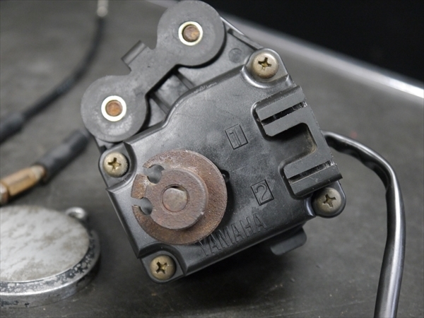 R50985 RZ250R RR 51L より 純正 電装 YPVS サーボモーターASSY