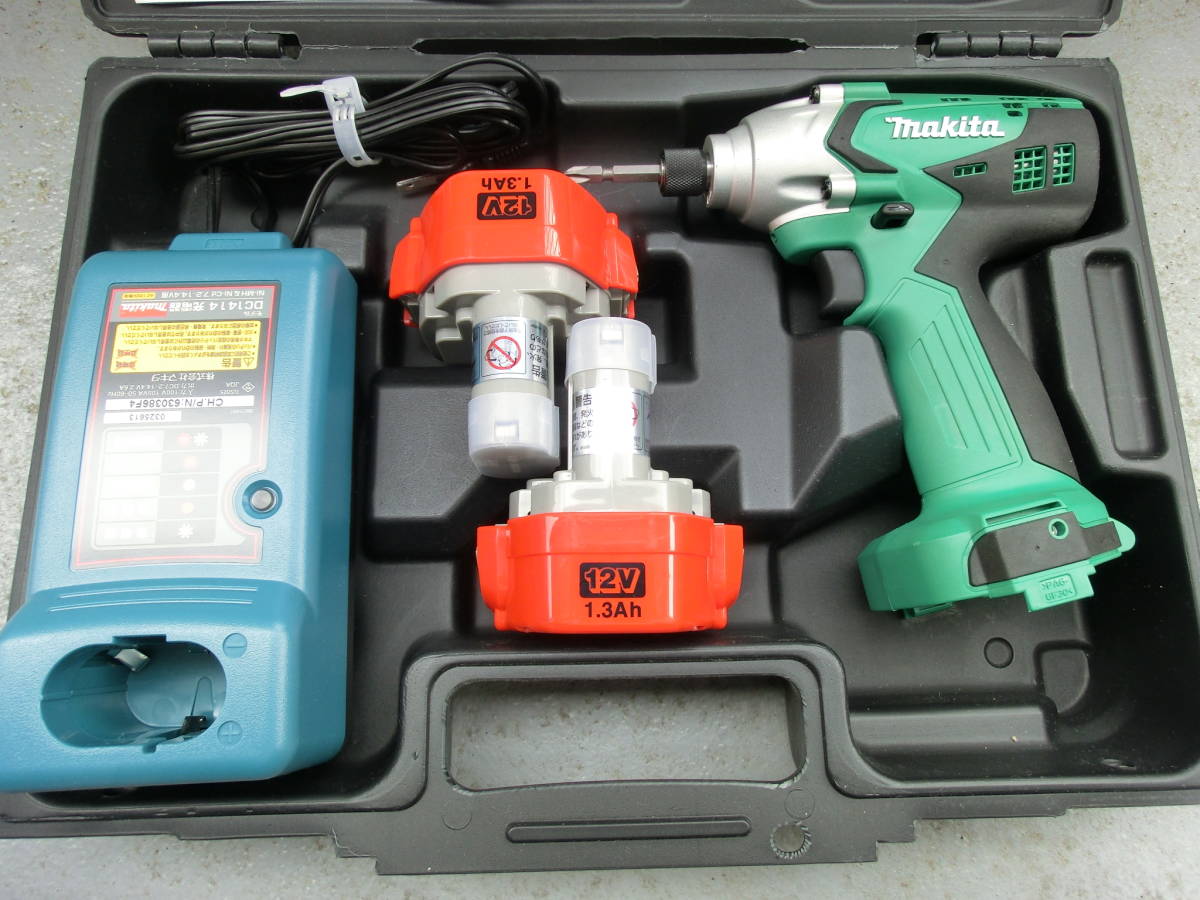 マキタ　インパクトドライバー　M694D