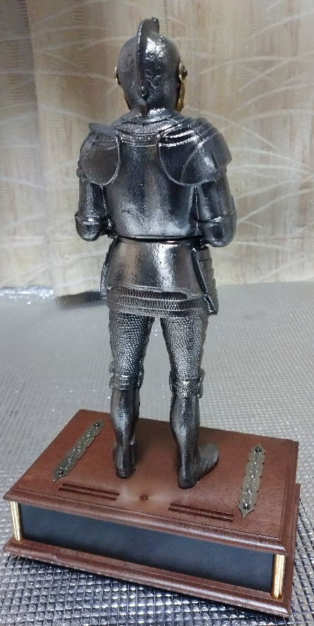 西洋甲冑 金属製 ラジオ？スーパーニッカ オブジェ 約30cm(甲冑（兜  