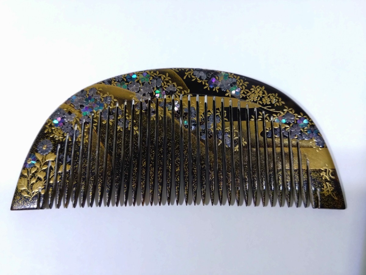 送料無料，高品質 パケ無料 レア 在銘 永哉 櫛 かんざし 貝殻 蒔絵 和装小物 花柄デザイン アンティーク 髪留め e4412(かんざし)｜売買されたオークション情報、yahooの商品情報をアーカイブ公開 - オークファン かんざし