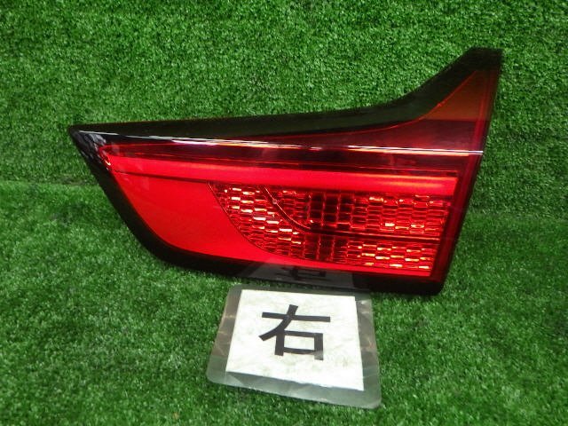 ☆ 即決あり H27年 160 カローラ フィールダー NKE165G 純正 バック