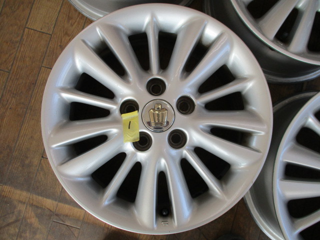 クラウン 18系純正アルミホイール 4枚です。 純正 18クラウン 18インチ