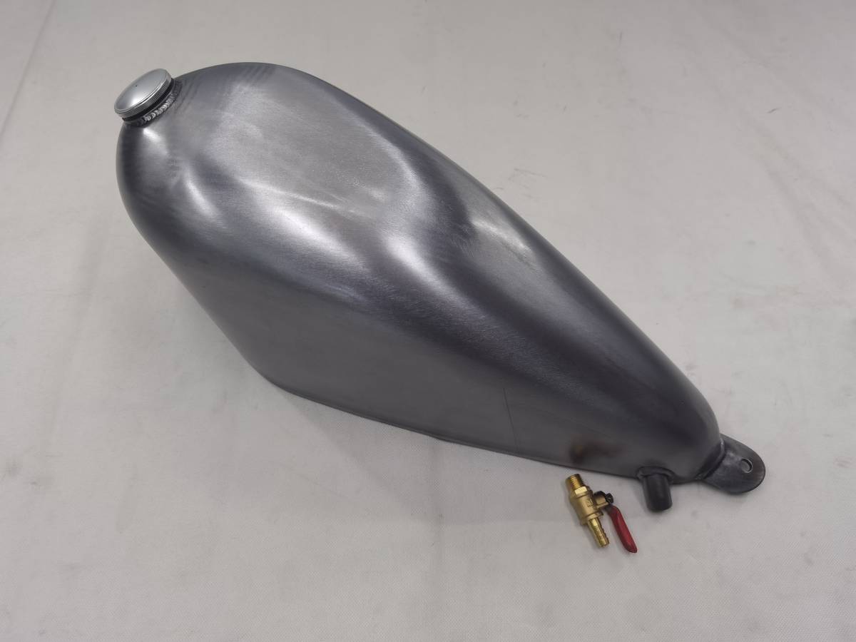 スポーツスター ナロー カスタムタンク | 101番 ハーレー用 汎用 