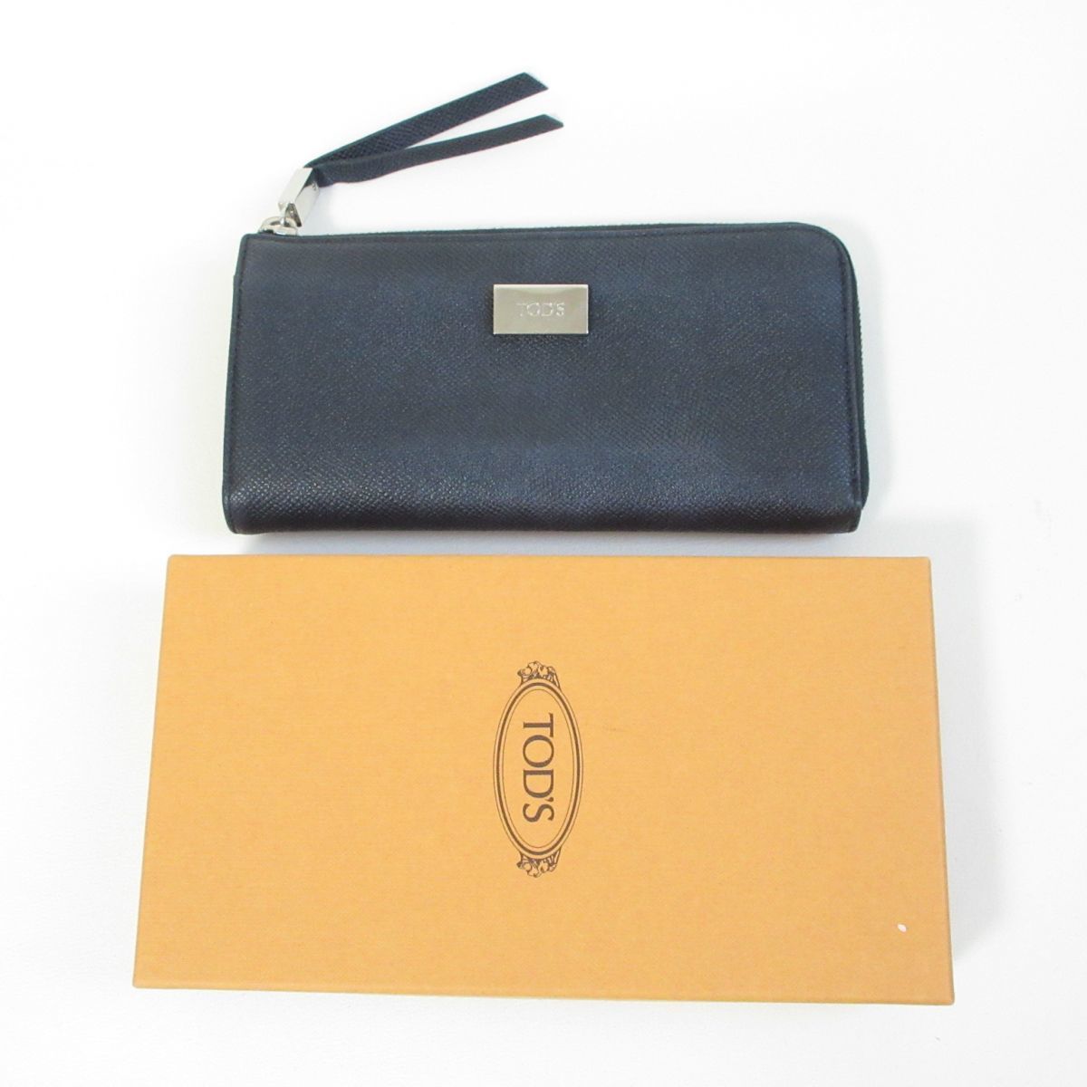 美品 TODS トッズ ロゴプレート レザー L字ファスナー 長財布 ロング 
