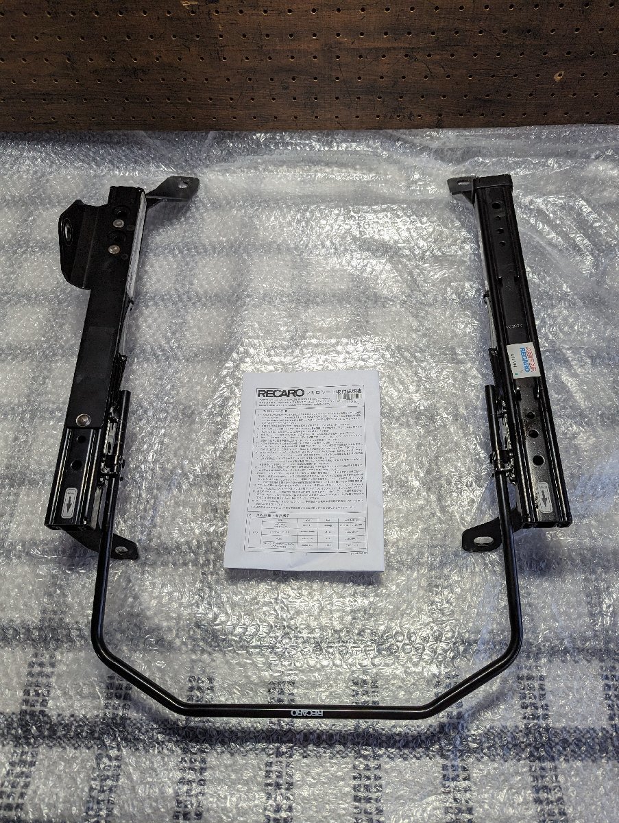 ハイエース 200系 レカロ シートレール RECARO 車検対応 助手席 現行モデル 中古 美品