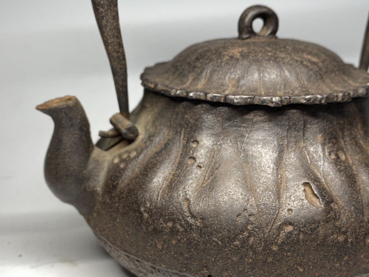 香炉□古い青銅 獅子乗ったり 三つ足 時代物 灰器 火器 お香具 耳付き