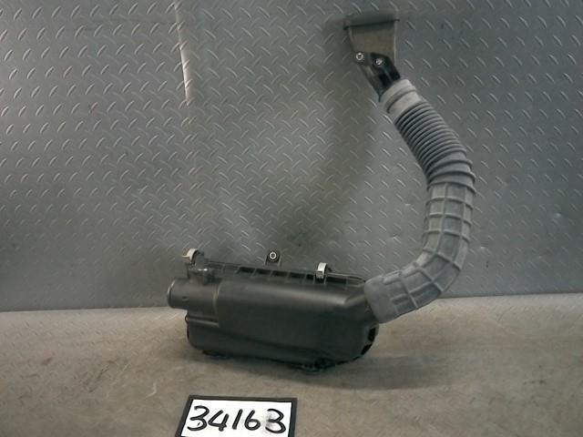 スイフト DBA-ZC83S エアクリーナーASSY RS セーフティパッケージ ナビ ZMV 34163