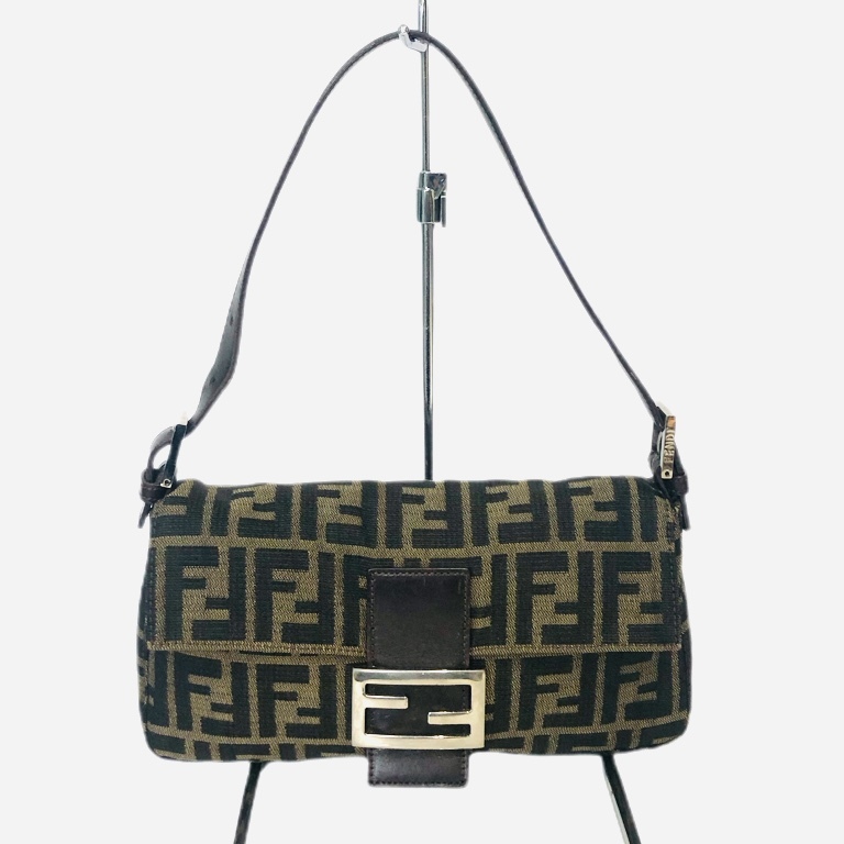 FENDI フェンディ マンマバケット ズッカ柄 ワンショルダー