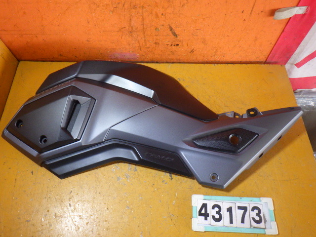 43173 ホンダ JC75-110～ グロム GROM125J '19 純正 サイドカバー 左 シュラウド タンクカバー 割れ無