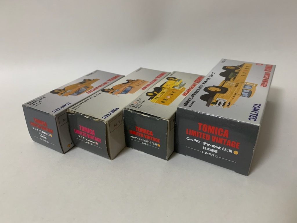☆TOMICA LIMITED VINTAGE 日本通運 4台セット【マツダ T2000/ダイハツ