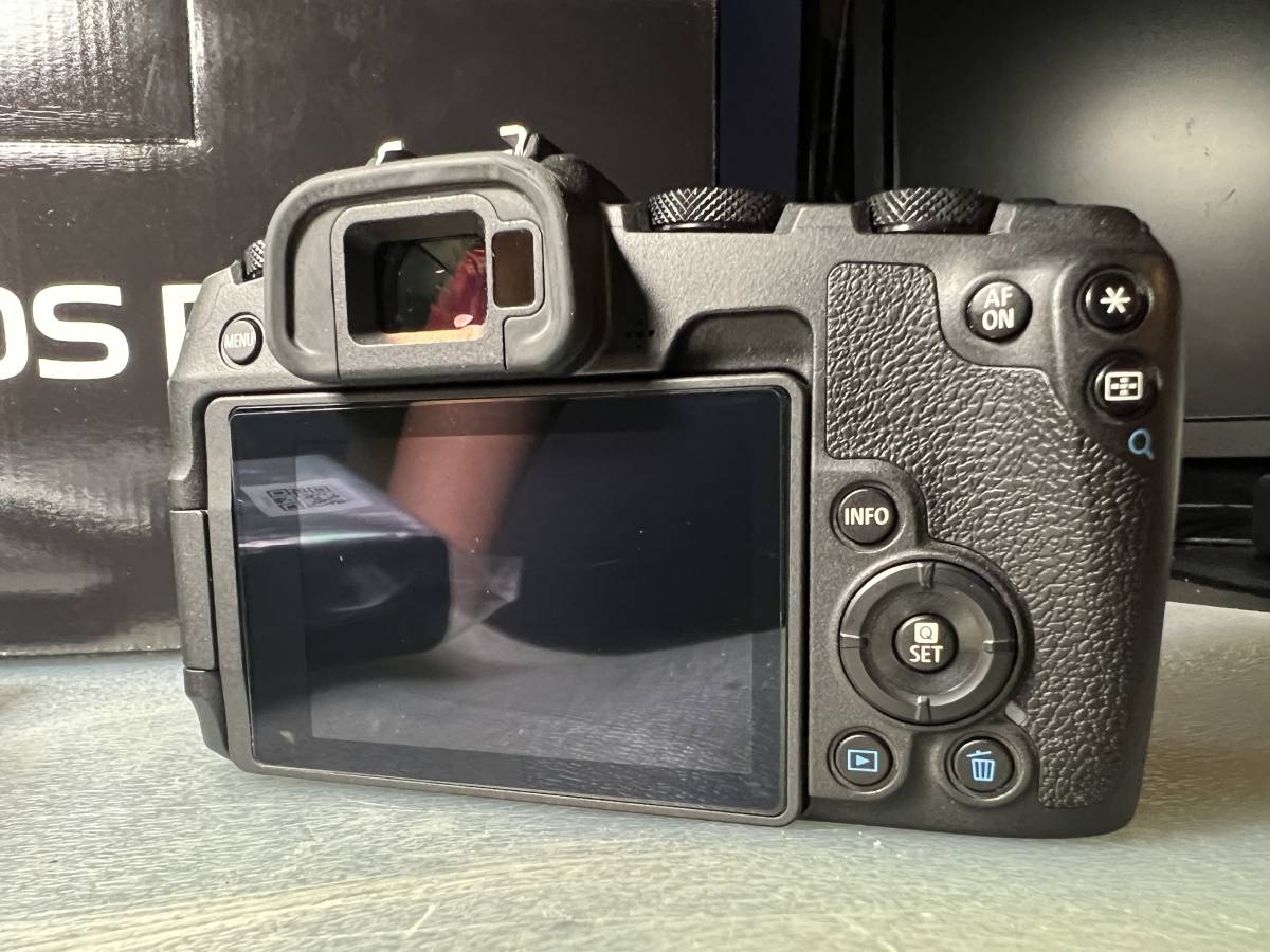 【美品】Canon EOS RP ボディ【おまけ付】 EOS RP CANON ボディ おまけ付き 公式通販 Canon ミラーレス一眼