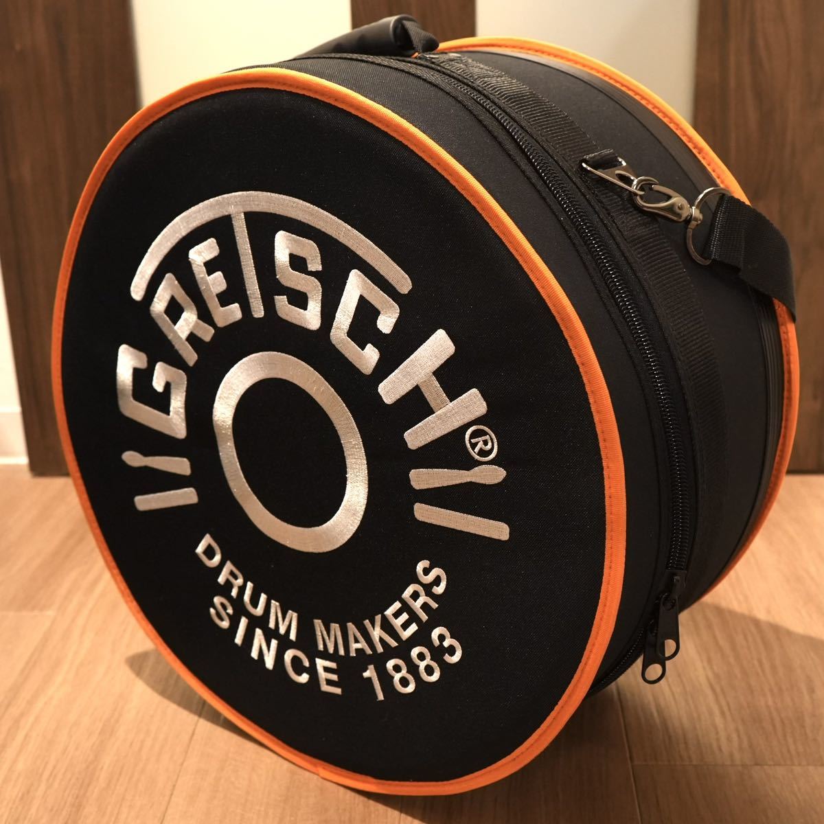 最新作，安い Gretsch デラックススネアバッグ 14x6.5(スネア)｜売買されたオークション情報、yahooの商品情報をアーカイブ公開 - オークファン スネア