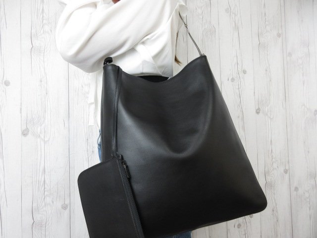  極 GUCCI グッチ トートバッグ ショルダーバッグ バッグ レザー 黒 A4収納可 59705(その他)｜売買されたオークション情報、yahooの商品情報をアーカイブ公開 - オークファン かばん、バッグ