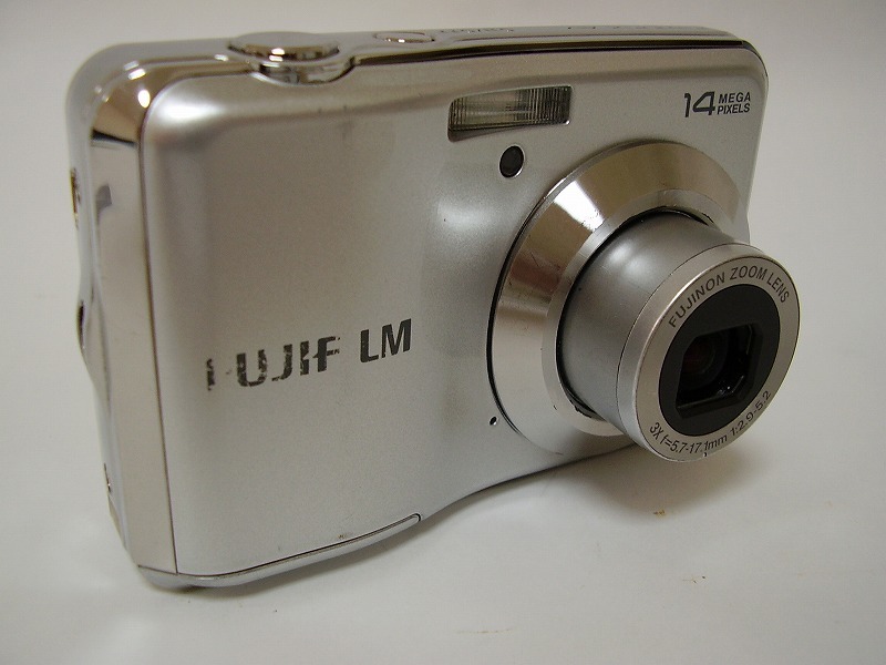 FUJIFILM FINEPIX AV150 フジフィルム コンパクトデジタルカメラ（単三