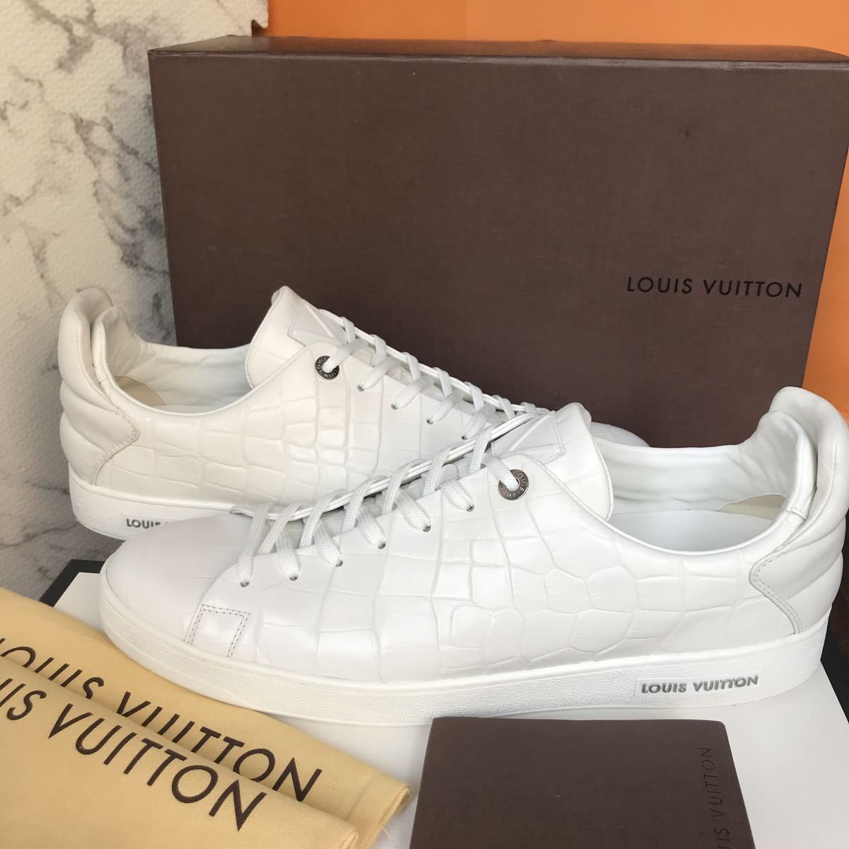 VUITTON クロコ型押し LOUIS スニーカー ルイヴィトン ヴィトン 
