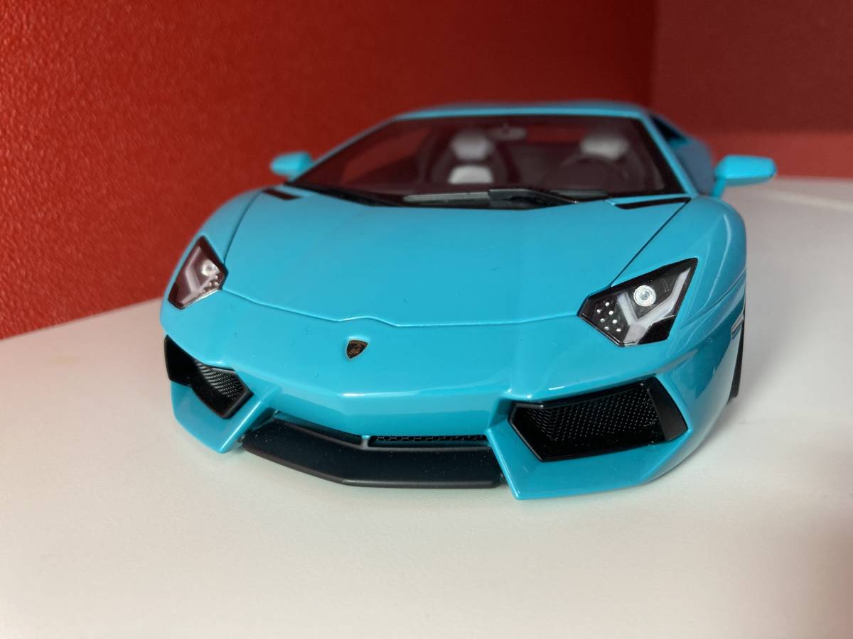ランボルギーニ アベンタドール LP700-4 カスタム 1/18 オートアート