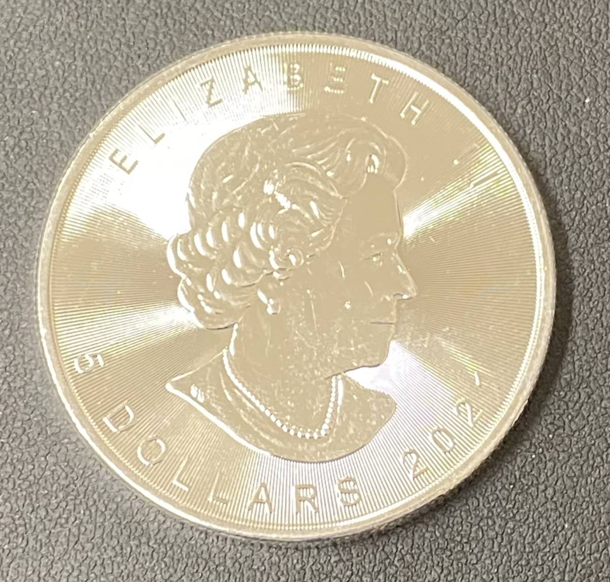12348 2021年 (美品) カナダ「メイプルリーフ」純銀 1オンス 銀貨 