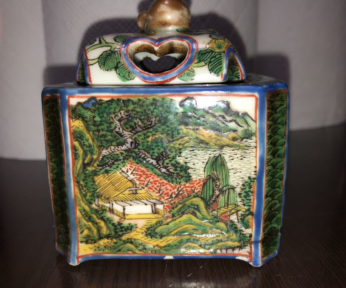 九谷焼 角福 香炉 角福 九谷焼 香炉 色絵 - 赤絵」香炉、香合 獅子 (九谷) の落札相場