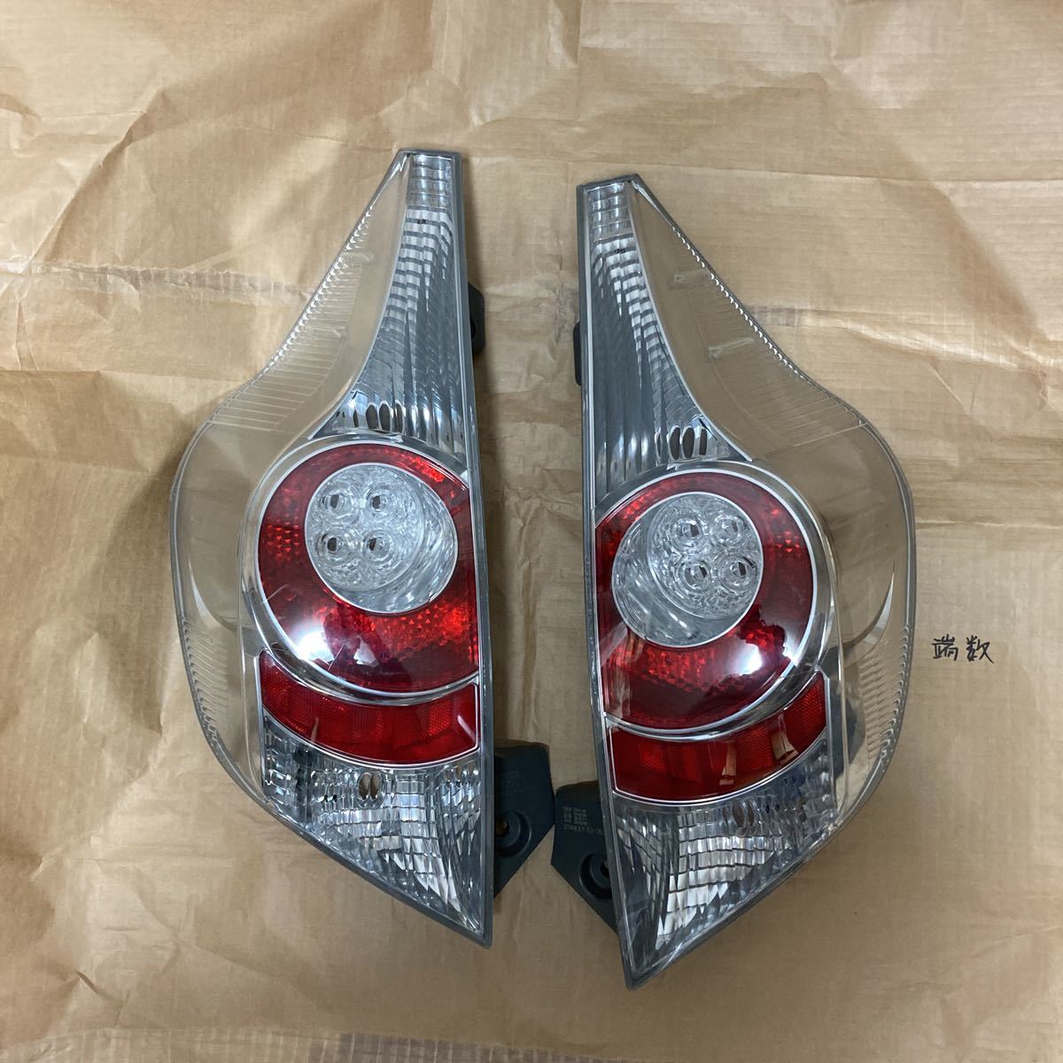 トヨタ AQUA アクア 純正テールランプ セットNHP10