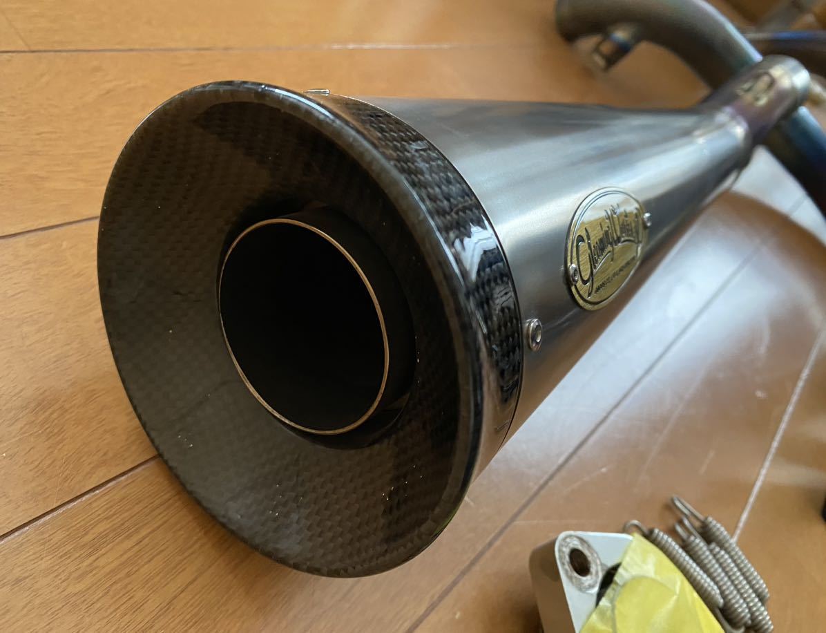 GLEAMING WORKS チタニウム バリトンマフラー 2in1 フルエキゾーストマフラー 07年以降 XL1200 XL883 スポーツスター グリーミンワークス GLEAMING WORKS ひと味違う大人の贅沢にチタンの2in1。バリトンマフラー バリトン |ハーレーパーツ専門店 HDパーツ