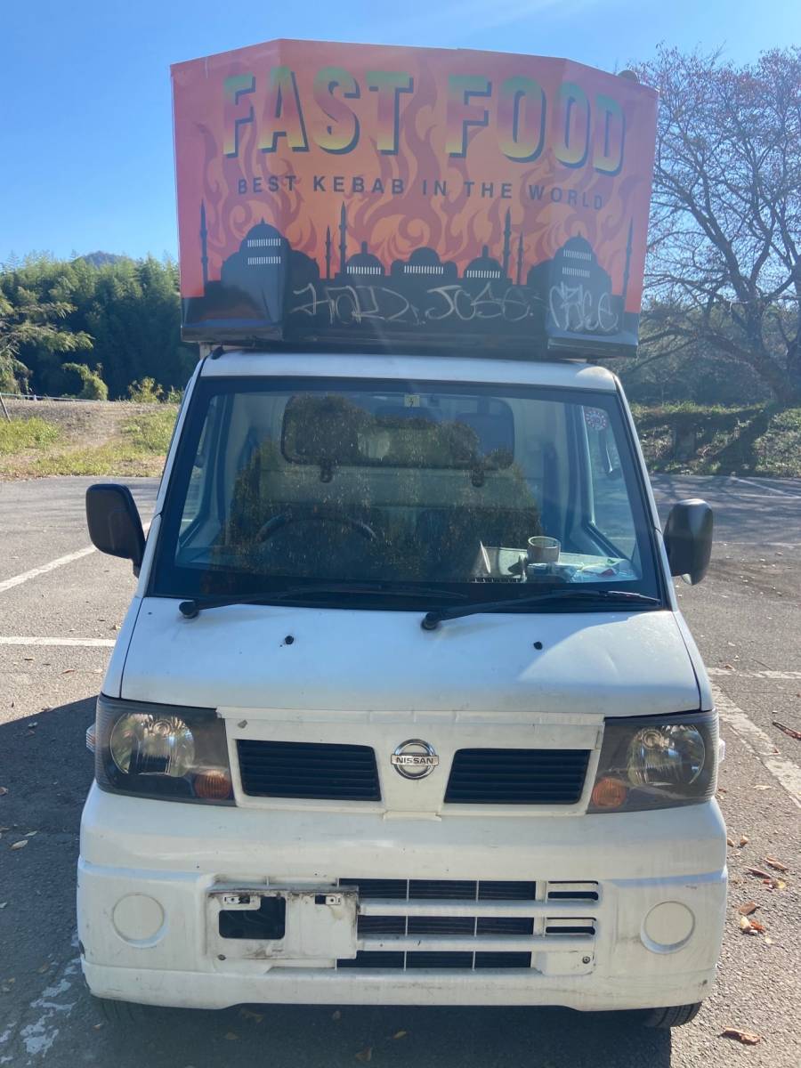 フードトラック　キッチンカーなどに　クリッパートラック AT 4WD　H23 75，450km ETCあり！