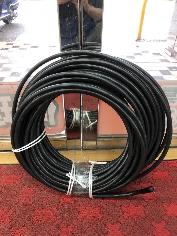 015●未使用品・即決価格●メーカー不明 CVケーブル　50m　包装なし 3×8　※ラップで巻いて配送