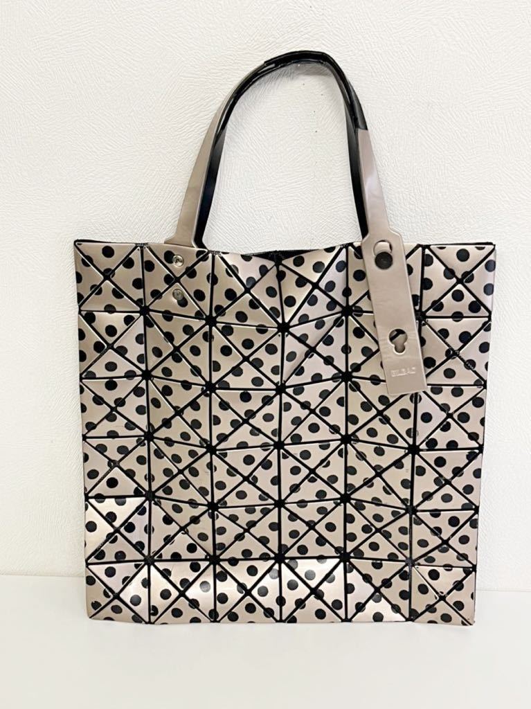 ISSEY MIYAKE イッセイミヤケ BAOBAO バオバオ トートバッグ ハンドバッグ ドット柄 B0609