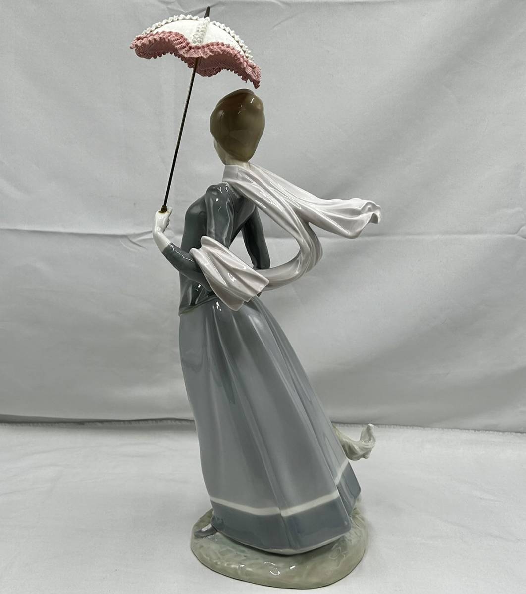 LLADRO　リヤドロ　【ショールの貴婦人】3　リアドロ　インテリア　Ｌ523 LLADRO リヤドロ ショールの貴婦人3 リアドロ インテリア L523