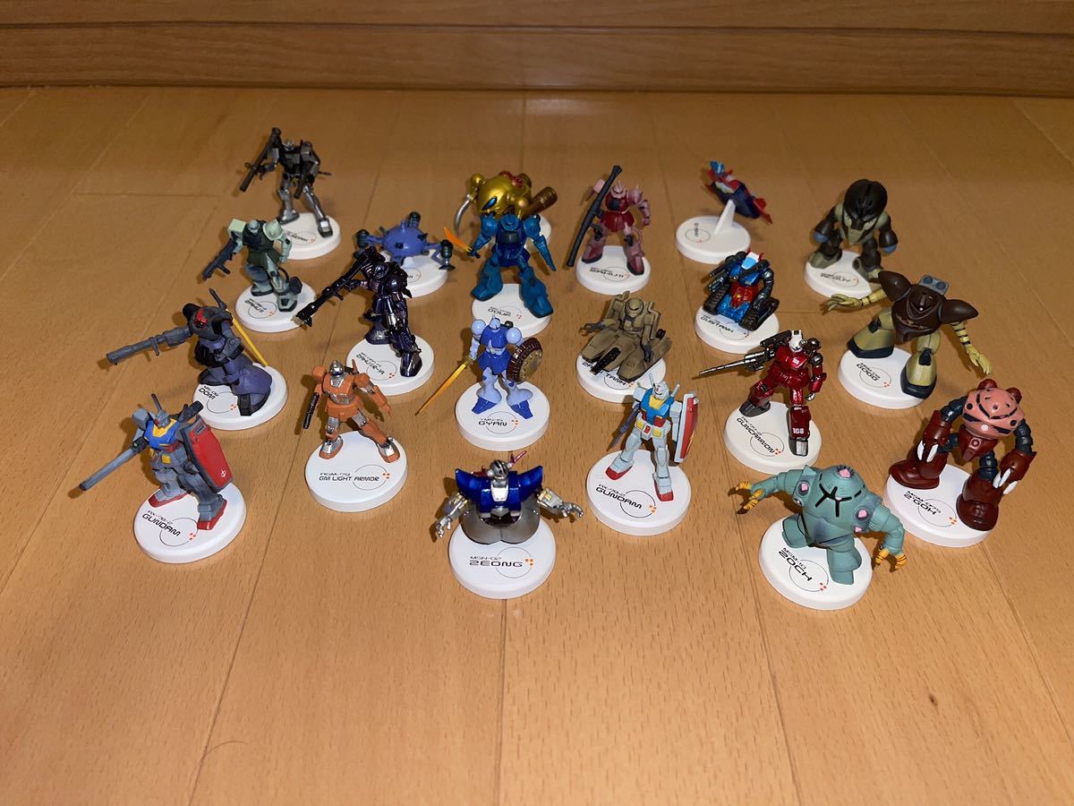 ミニフィギュアセレクションプラス 計70体 | GUNDAM バンダイによる 計