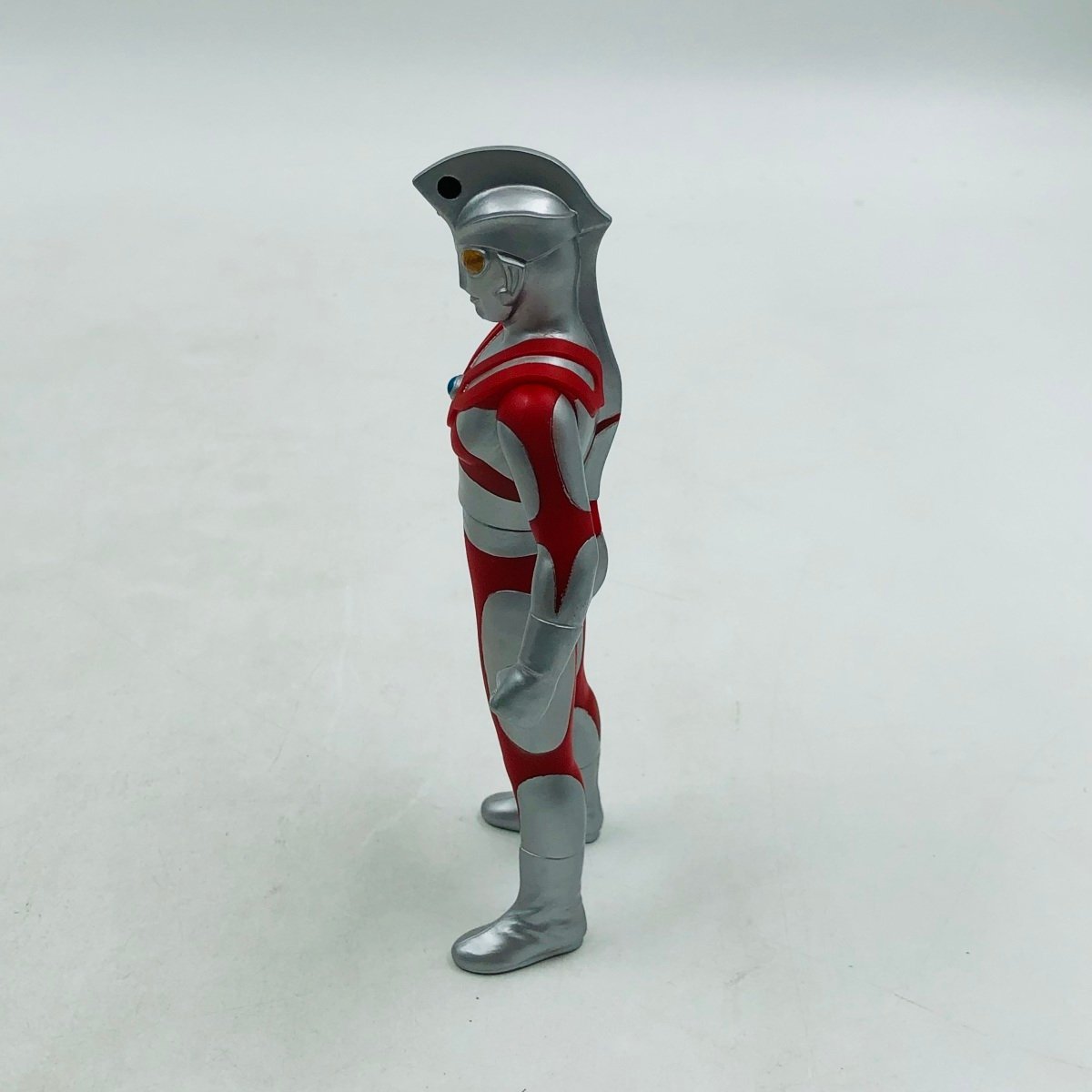 中古品 ウルトラヒーローシリーズ ソフビ ウルトラマン ゾフィー A