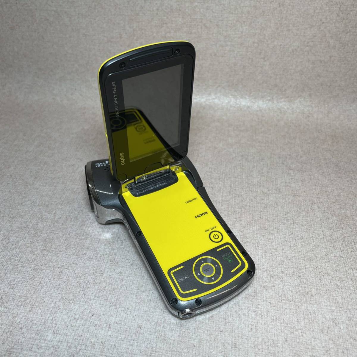 SANYO Xacti サンヨー - ヨドバシ.com ザクティ 防水デジタルムービーカメラ 光学極上品SANYO ハイビジョン ビデオカメラ DMX-HD700 赤 レッド デジタルムービー デジタル 動作品｜Yahoo!フリマ（旧