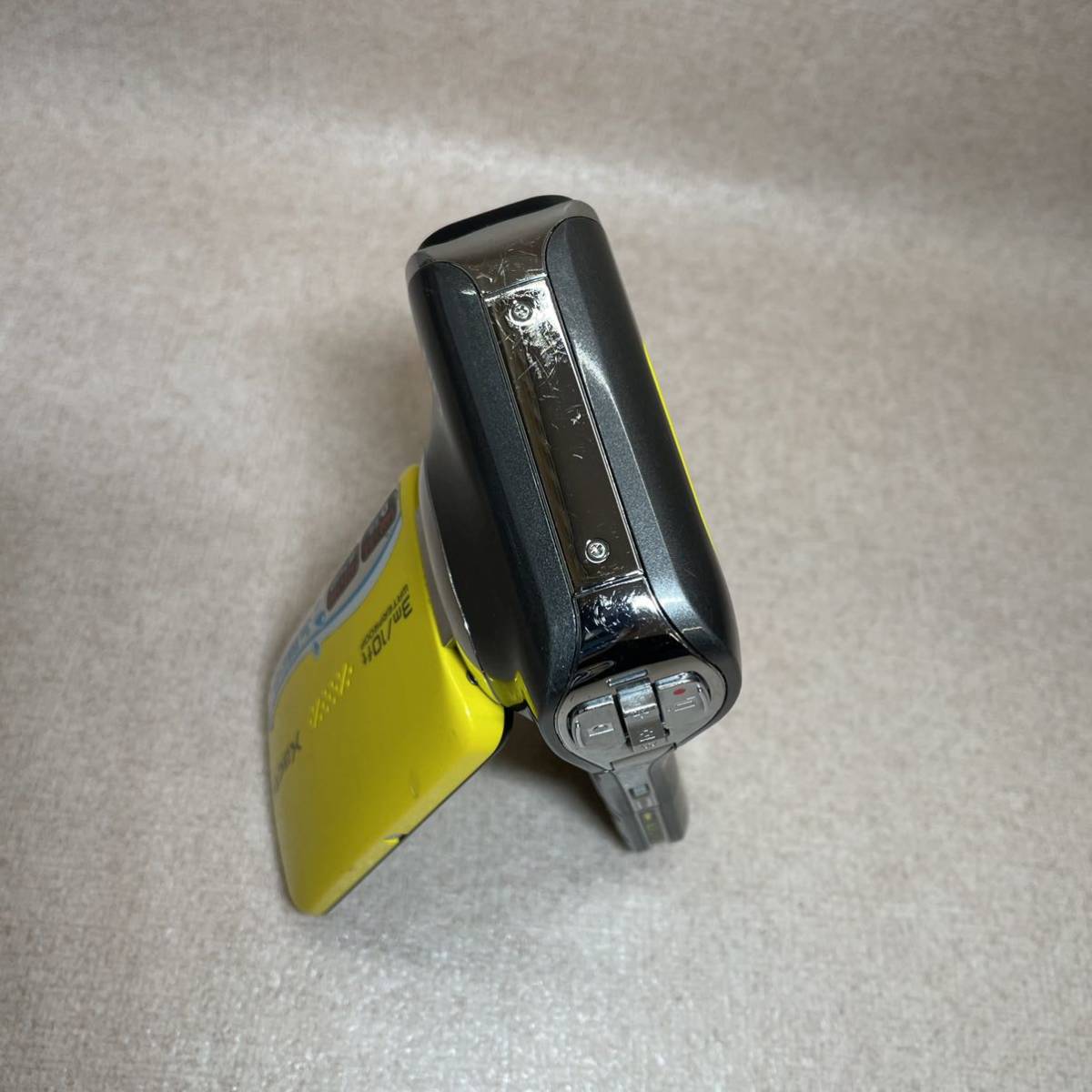 SANYO Xacti サンヨー - ヨドバシ.com ザクティ 防水デジタルムービーカメラ 光学極上品SANYO ハイビジョン ビデオカメラ DMX-HD700 赤 レッド デジタルムービー デジタル 動作品｜Yahoo!フリマ（旧