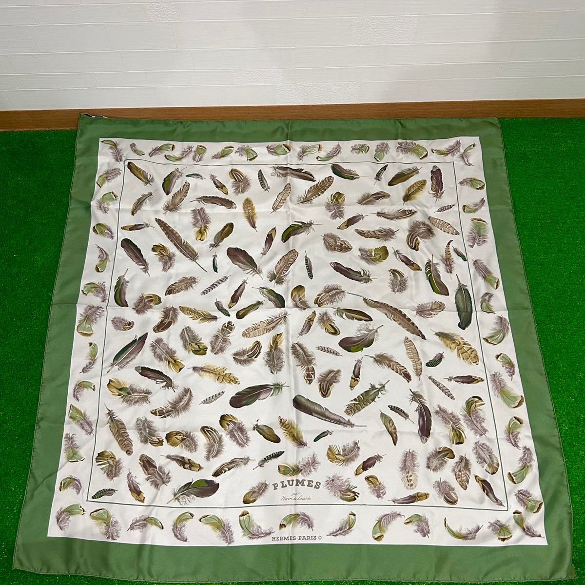 HERMES エルメス カレ90 スカーフ シルク 羽柄 白×グリーン系 大判 美