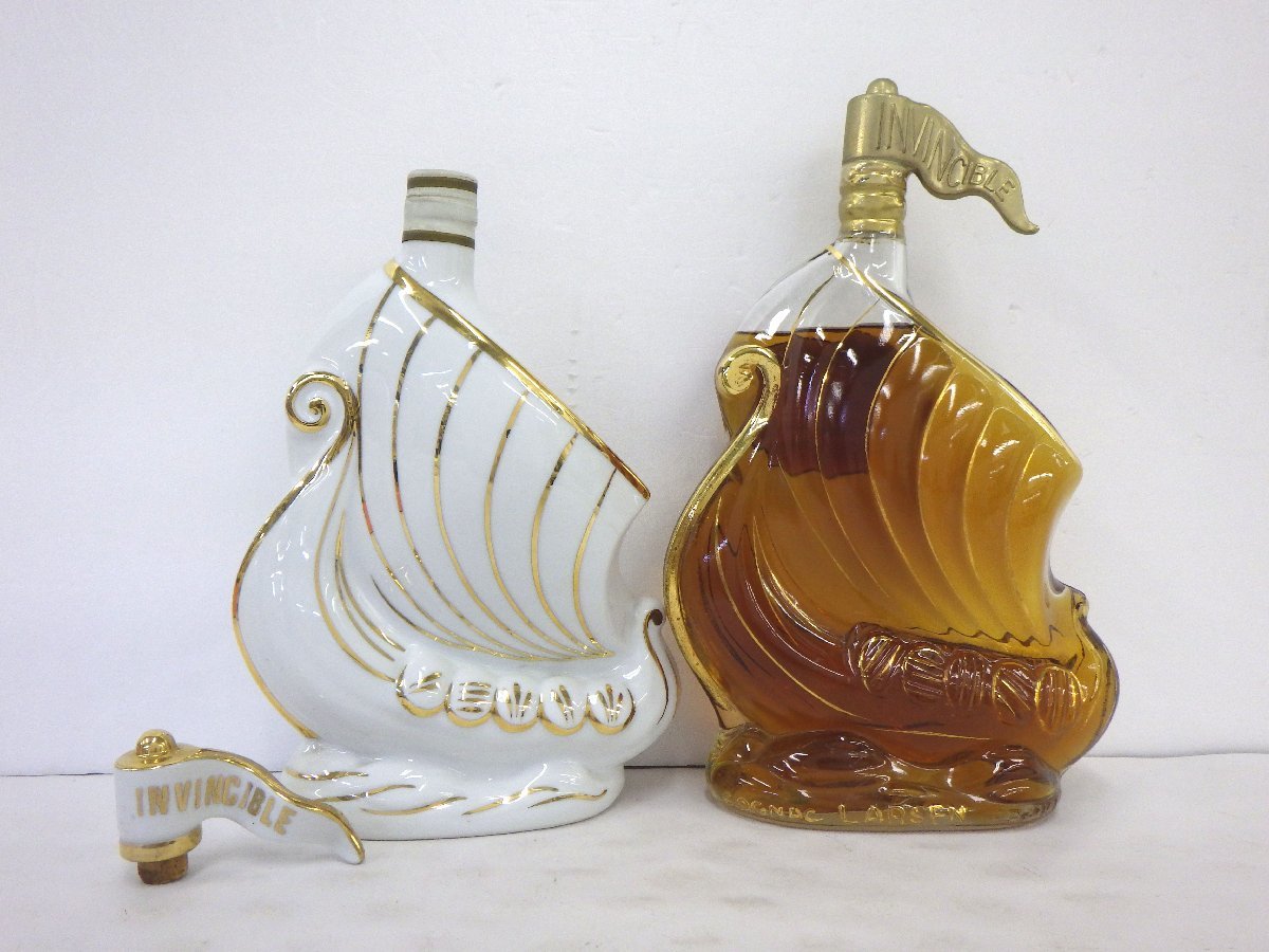 古酒 未開栓 2本セット LARSEN ラーセン バイキングシップ クリア1 白陶器1 コニャック ブランデー 容量度数不明2 替え栓1 A32159szG