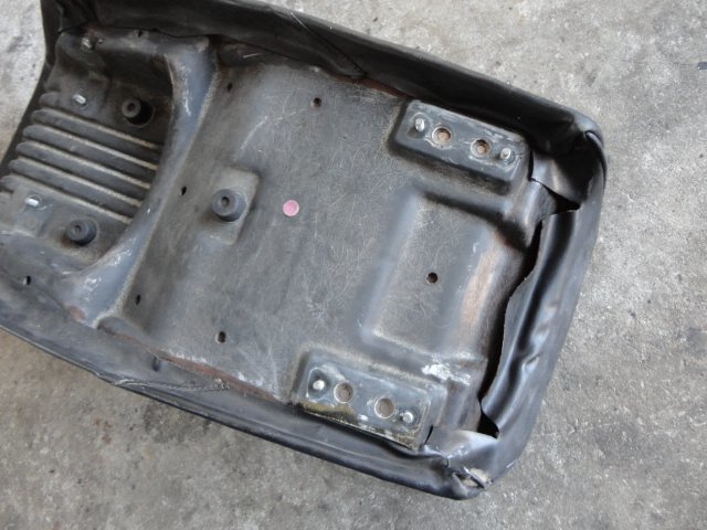 Y22-0769】KAWASAKI Z1000J/R用 ジュリアーリシート 中古品/Z1000J 