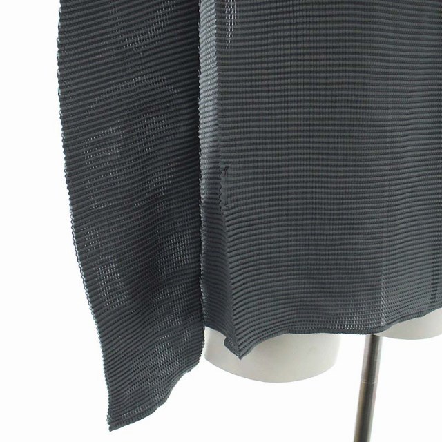 ミーイッセイミヤケ me ISSEY MIYAKE ワッフルプリーツハイネック