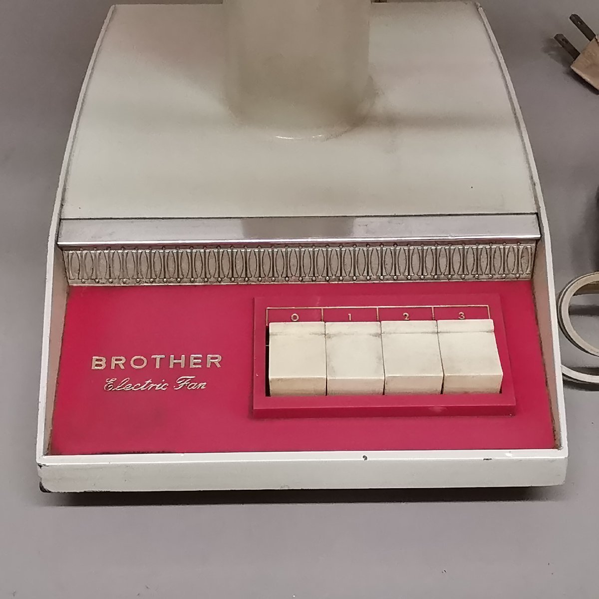 BROTHER ブラザー F30-223 扇風機 ピンク赤レッド 昭和レトロ