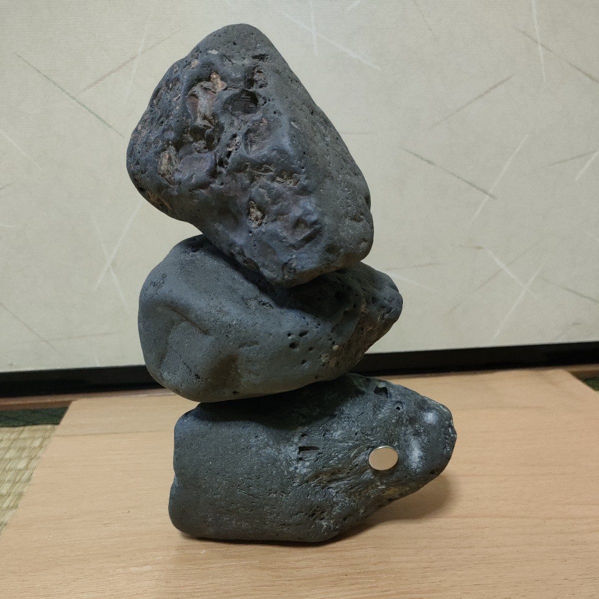 鉄隕石　磁石に付きます　3個セット　4kgオーバー　ロシア　鑑賞石　置物