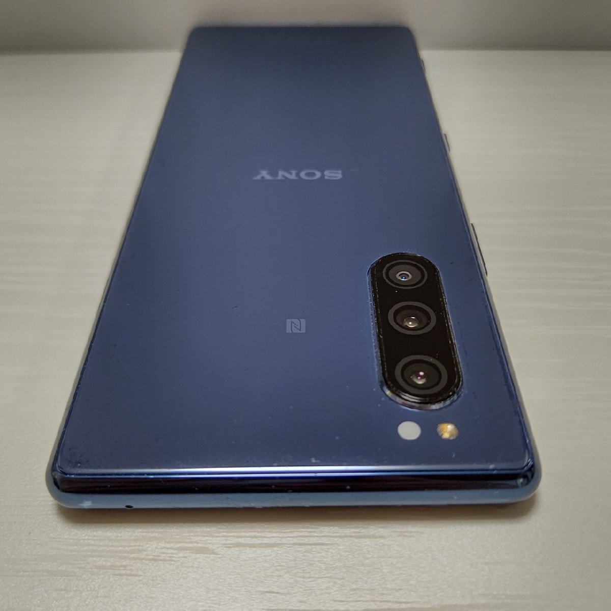 ☆【30183WM】 ジャンク SoftBank 901SO SONY Xperia 5 ブルー SIM