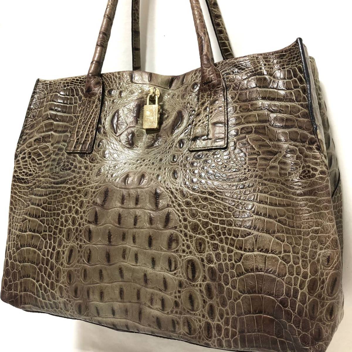 18)美品「FURLA」○大容量○A4トートバッグ○ビジネスバッグ○本革