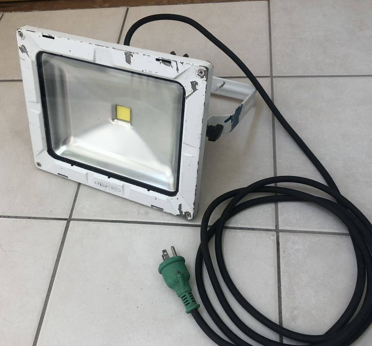 たつ　NICHIDO業務用投光器　1セット たつ NICHIDO業務用投光器 1セット 日動工業株式会社｜ハイディスク
