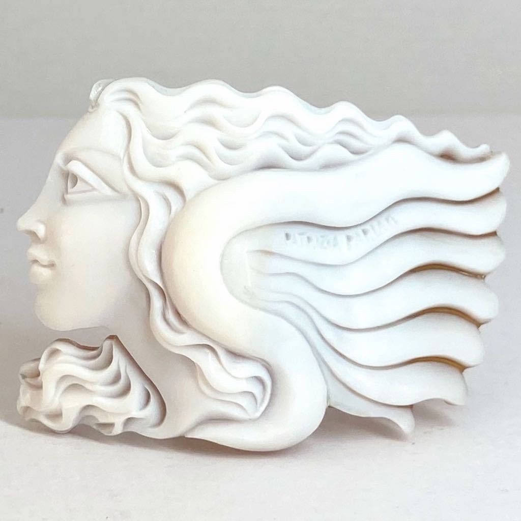 パトリシア・パルラーティ Patrizia Parlati シェルカメオ Patrizia Parlati作!! ［シェルカメオ11g］m 55ct 50.3×36.3mm 花
