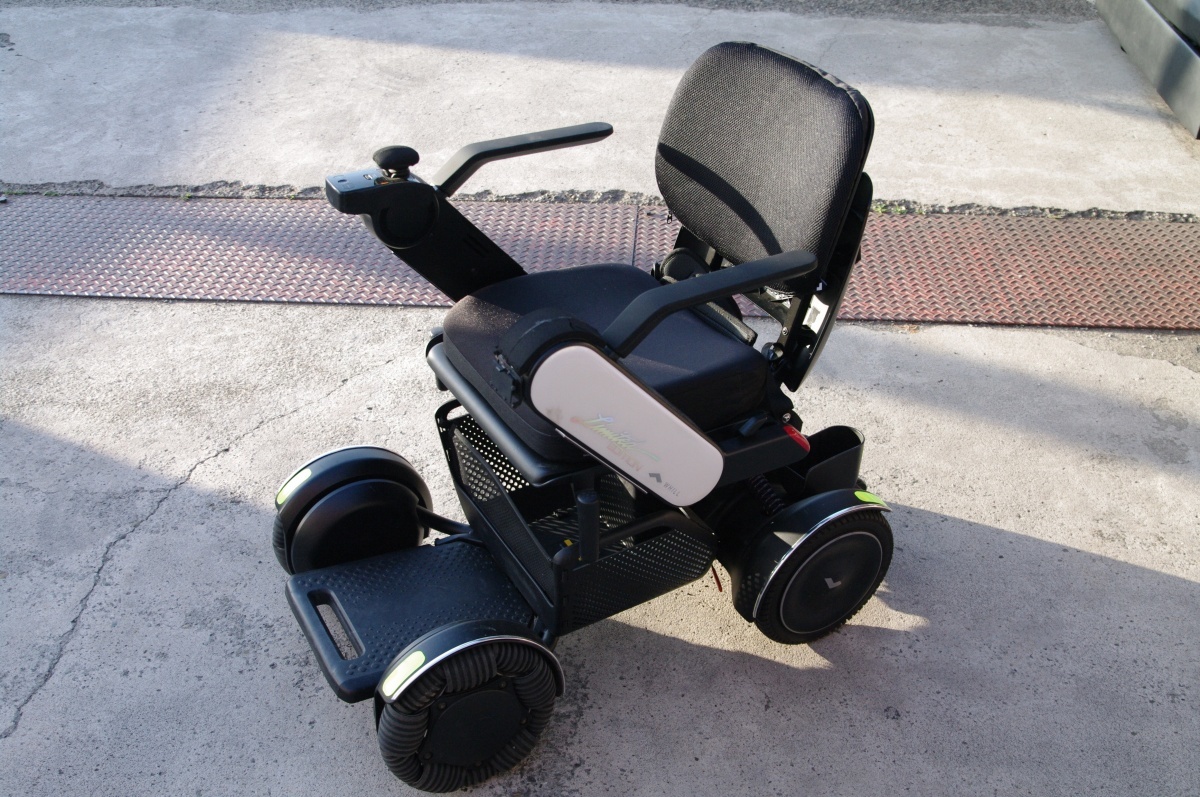全国無料，限定SALE ジャンク品 店頭引き取り歓迎 WHILL Model C2 電動車いす 車椅子 Limited Edition ウィル バッテリー付 ノーチェック品(電動車椅子)｜売買されたオークション情報、yahooの商品情報をアーカイブ公開 - 電動車椅子